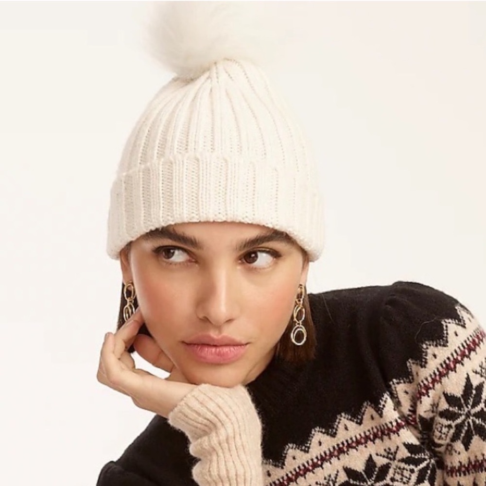 New with Tags -J.Crew- Ribbed pom-pom beanie Ivory 🍁❄️❄️ - Picture 2 of 8